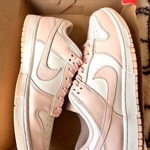⚪️🌸Nike Dunk Orange Pearl Womens